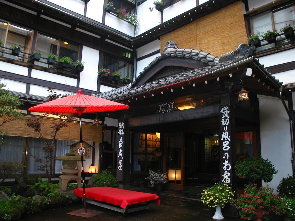 Ekinariya Ryokan Kusatsu  Exterior photo