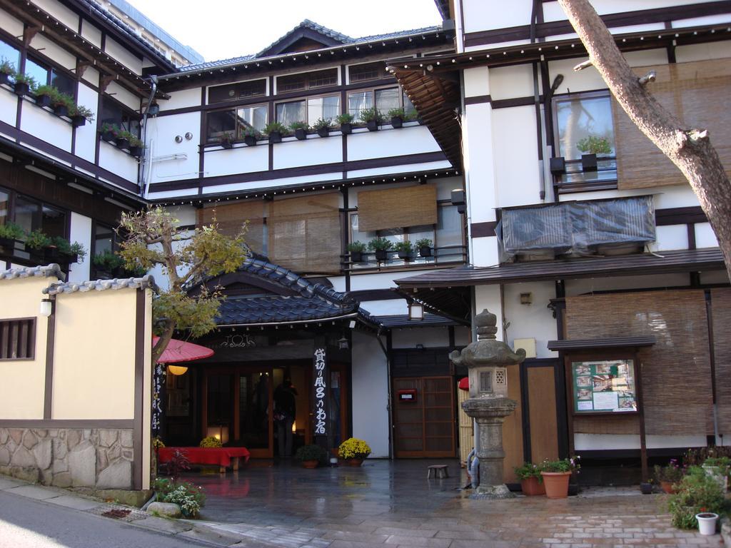 Ekinariya Ryokan Kusatsu  Exterior photo